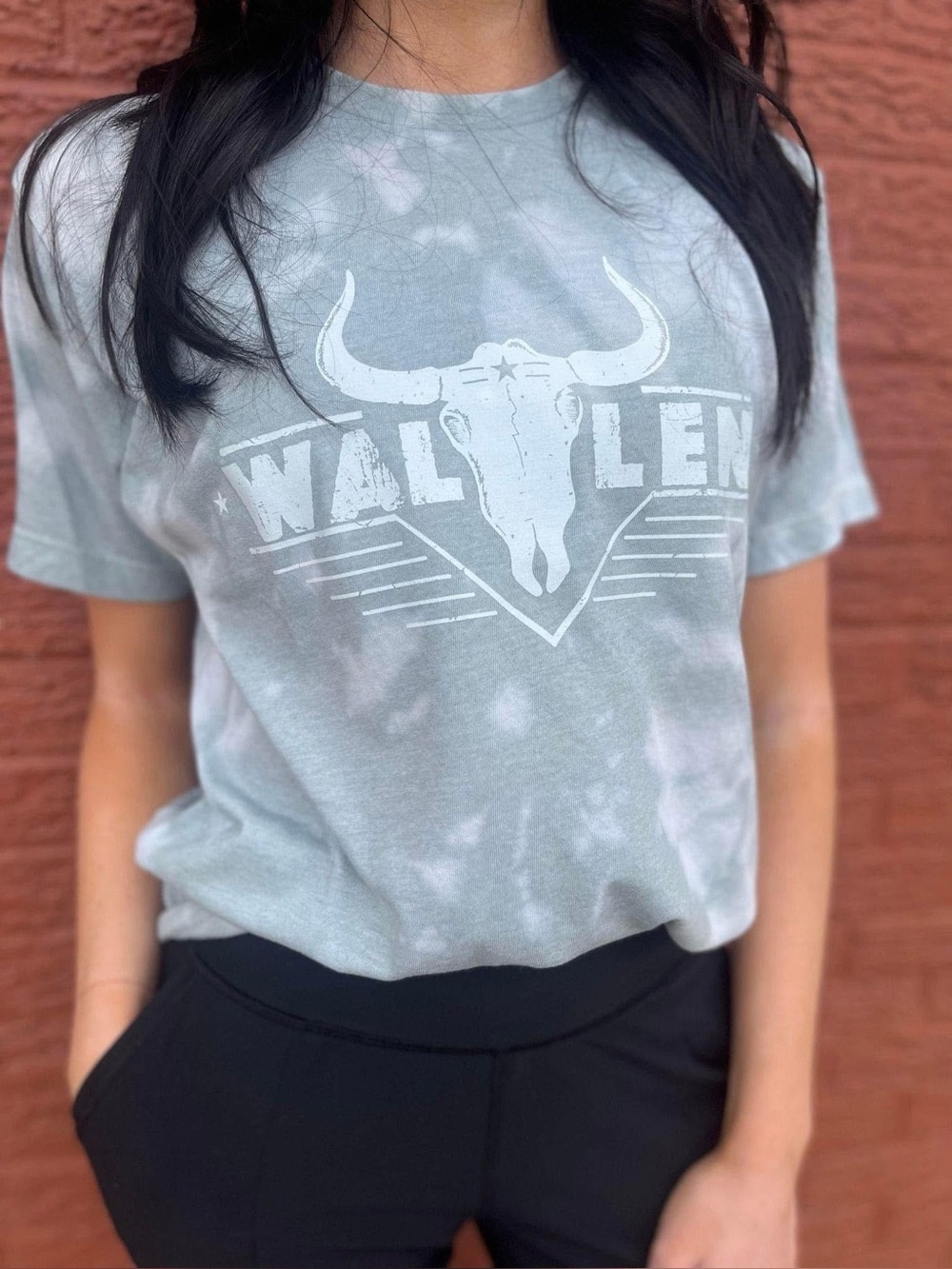 Wallen Graphic Tie-Dye Tee 🩵